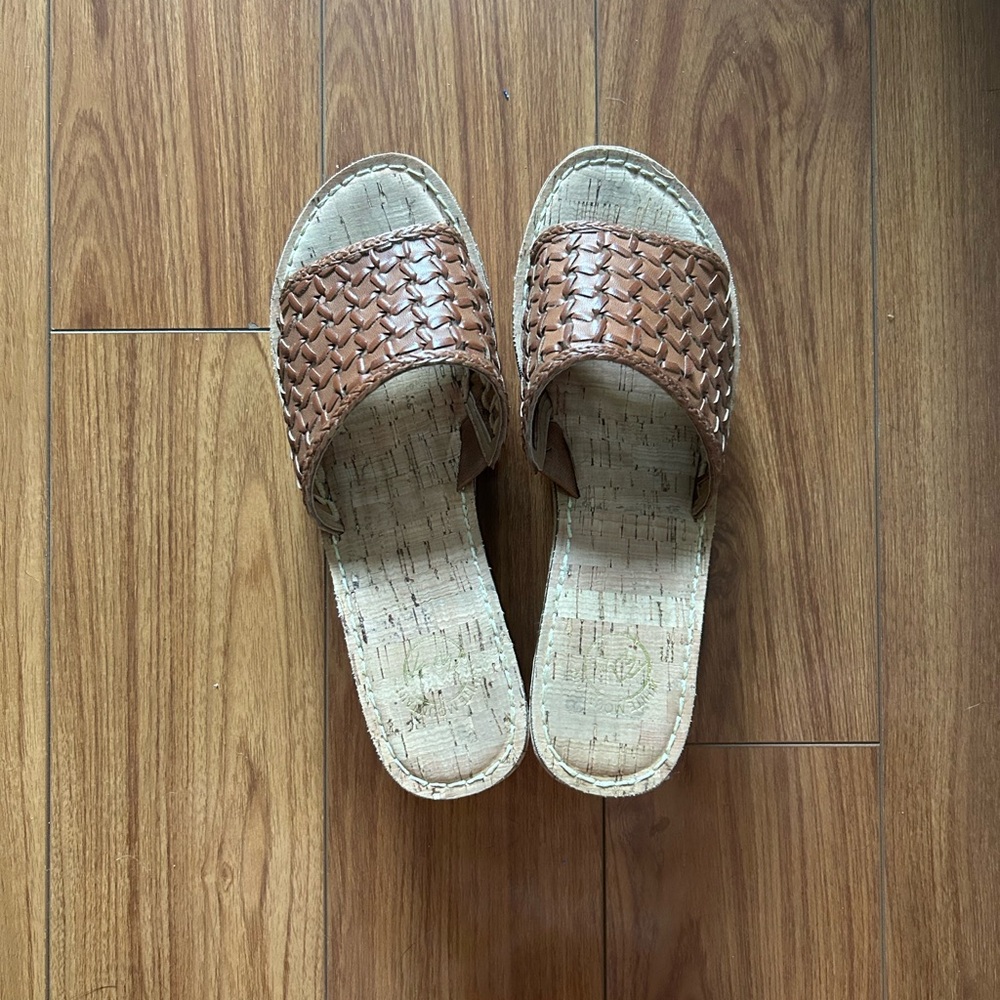 White Mountain Brown Woven Slide Sandals